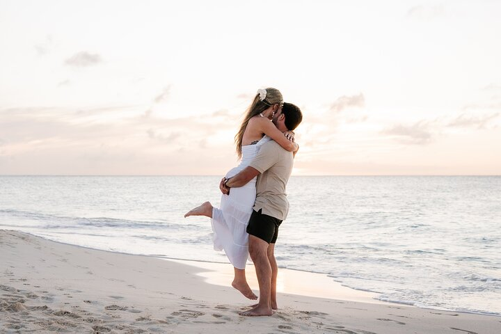 Private Vacation Photoshoot with Photographer in Turks & Caicos  - Photo 1 of 25